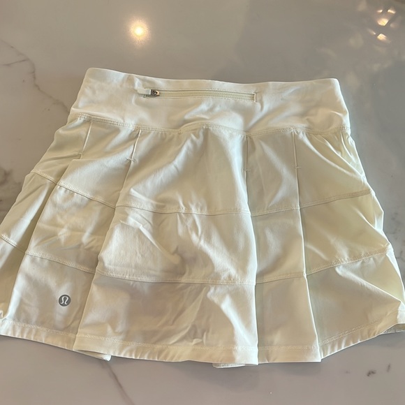 Lululemon Pace Rival Skirt 15” - Picture 2 of 3